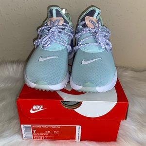 W NIKE REACT PRESTO SIZE 7